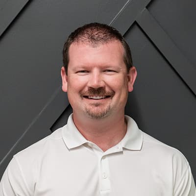 Marti Neill headshot