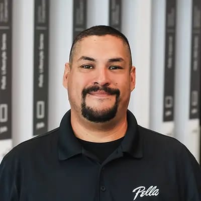 Eric Mendoza headshot