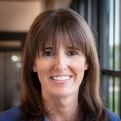 Jeanine Lyster headshot