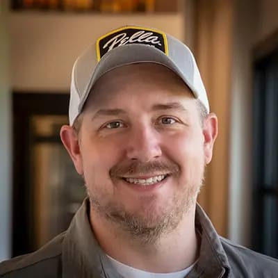 Adam Kottenstette headshot