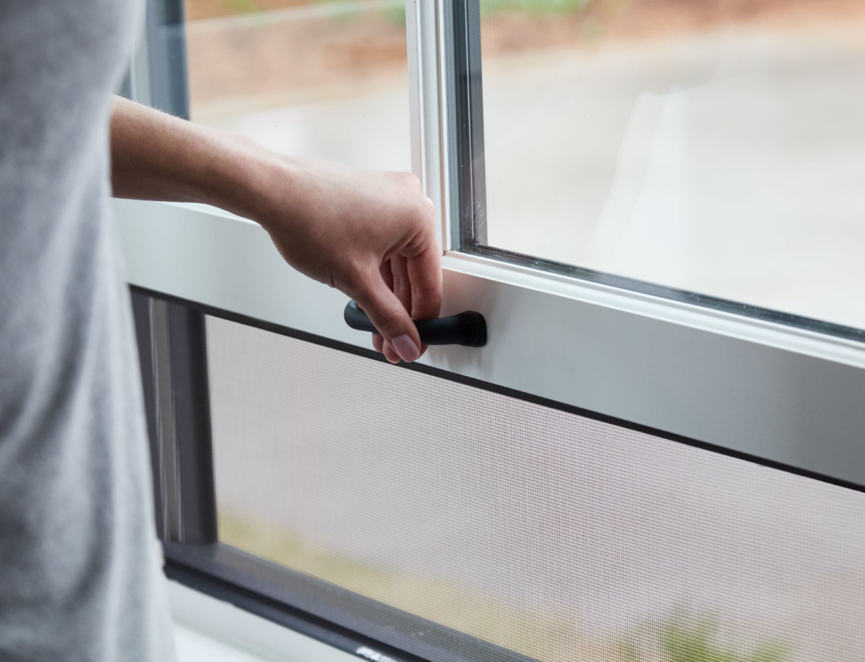innovation integrated rolscreen