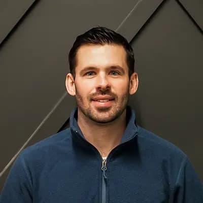 Garrett Gholson headshot