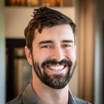 Silas Jolliff headshot
