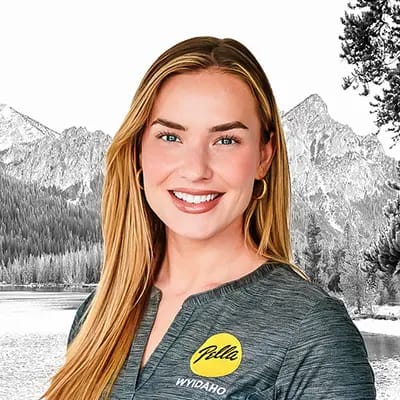 Amber Ouwehand headshot