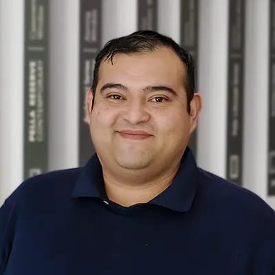 Fernando Hernandez headshot