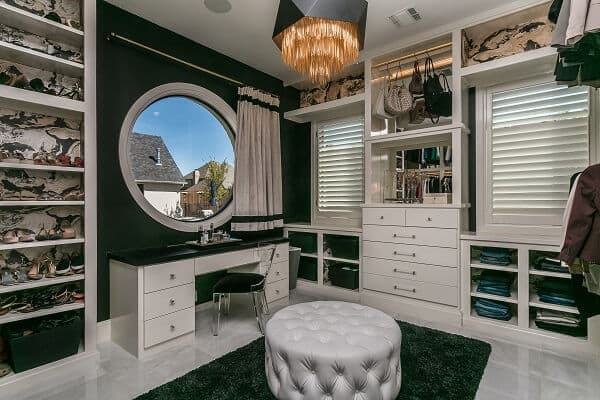 Modern Design Comes Full Circle In Fabulous Bedroom Circle window lights black and white closet