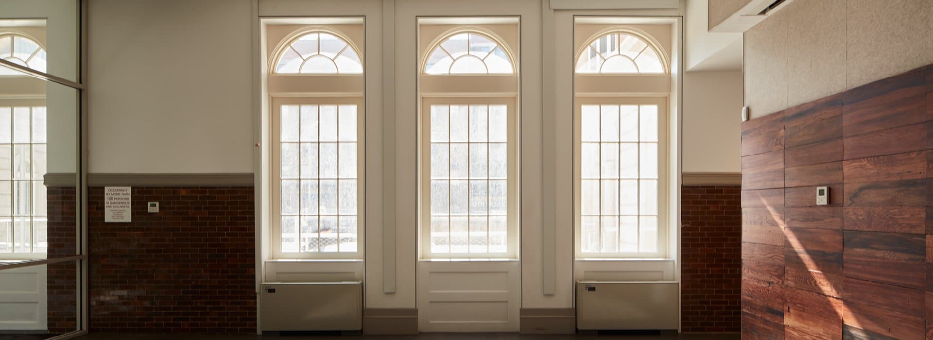 Window Chezza Reserve Wood and Aluminum-Clad Wood Windows | Pella